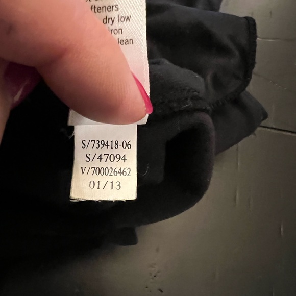 Athleta Black A-line Skirt - Sz S - Picture 8 of 9